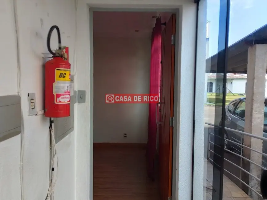 Apartamento com 2 quartos à venda, 50m2 em Conjunto Vivi Xavier, Londrina - PR - imagem 7 Foto 7 de Apartamento com 2 quartos à venda, 50m2 em Conjunto Vivi Xavier, Londrina - PR