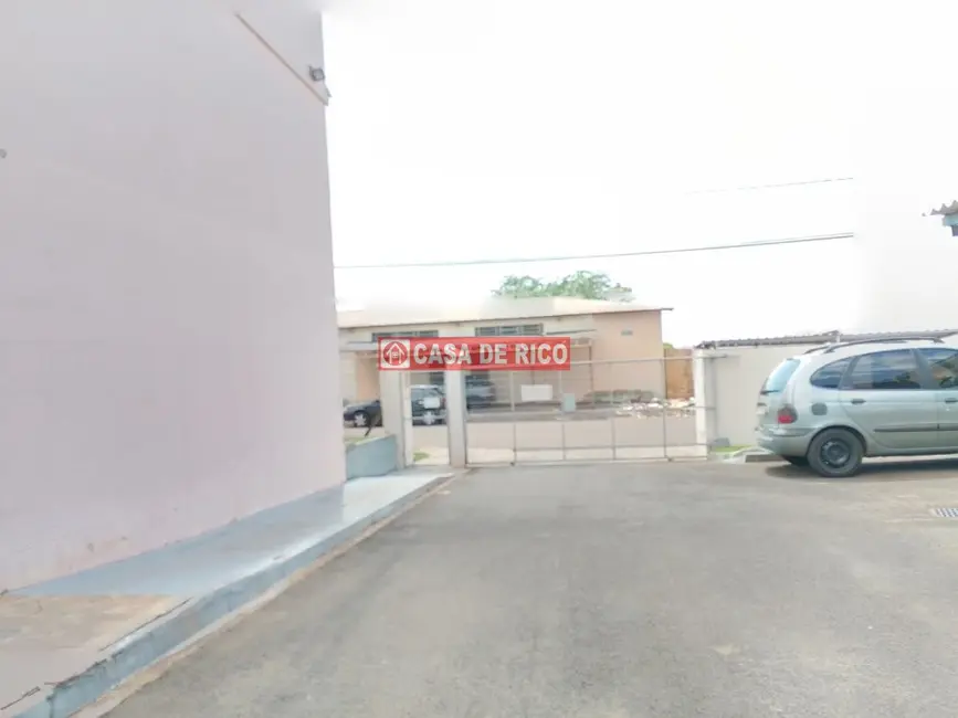 Apartamento com 2 quartos à venda, 50m2 em Conjunto Vivi Xavier, Londrina - PR - imagem 4 Foto 4 de Apartamento com 2 quartos à venda, 50m2 em Conjunto Vivi Xavier, Londrina - PR