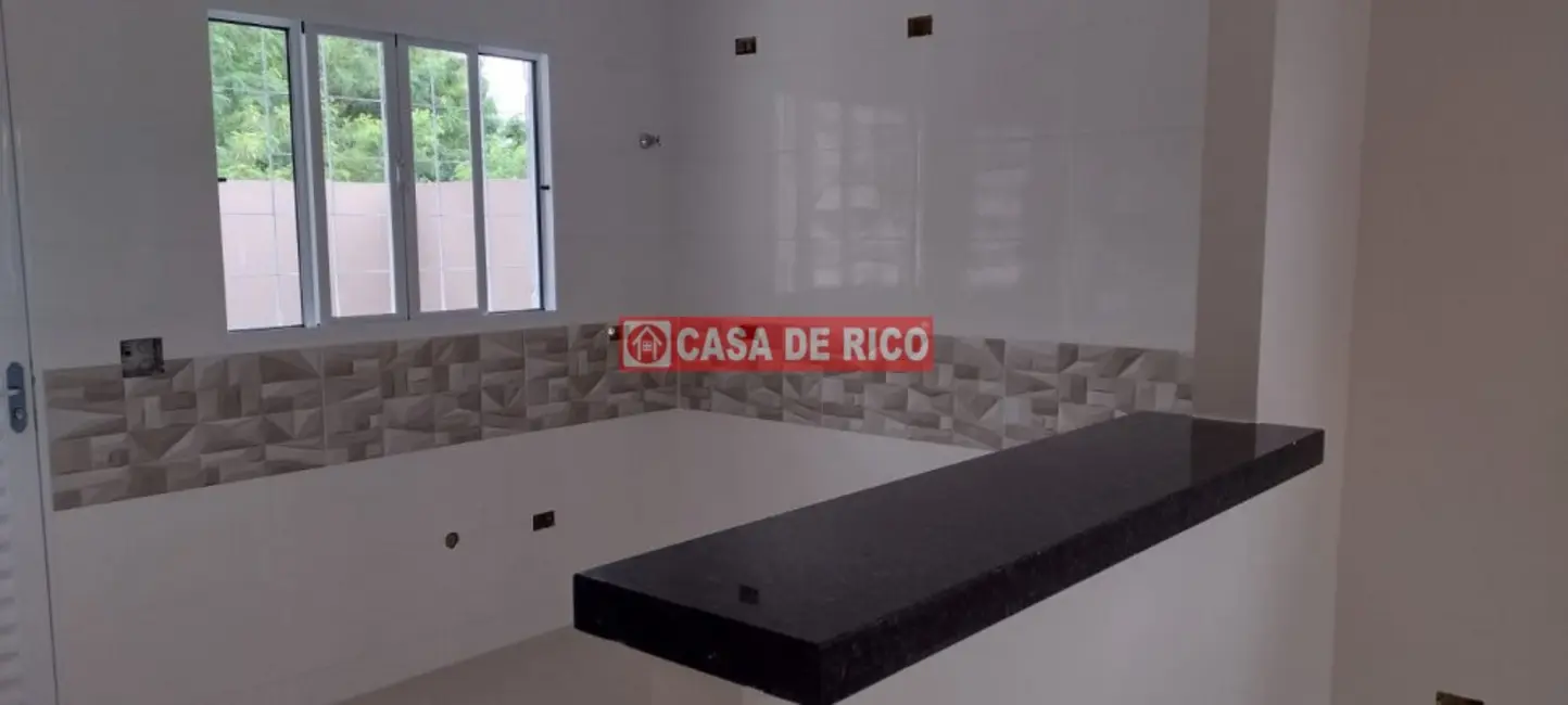 Foto 2 de Casa com 2 quartos à venda, 68m2 em Ibipora - PR