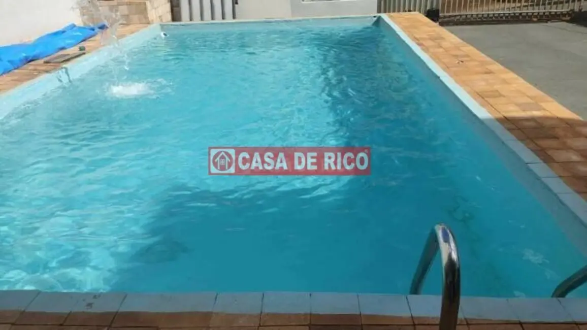 Casa de Condomínio com 2 quartos à venda, 196m2 em Parque Leblon, Londrina - PR - imagem 1 Foto 1 de Casa de Condomínio com 2 quartos à venda, 196m2 em Parque Leblon, Londrina - PR