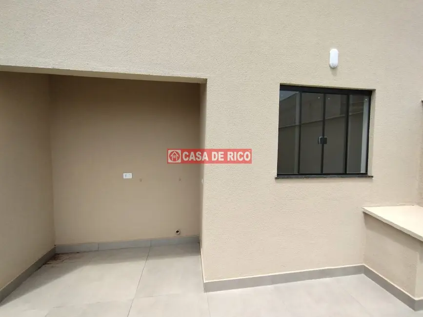 Foto 9 de Sobrado com 3 quartos à venda, 95m2 em Jardim Portal dos Pioneiros, Londrina - PR