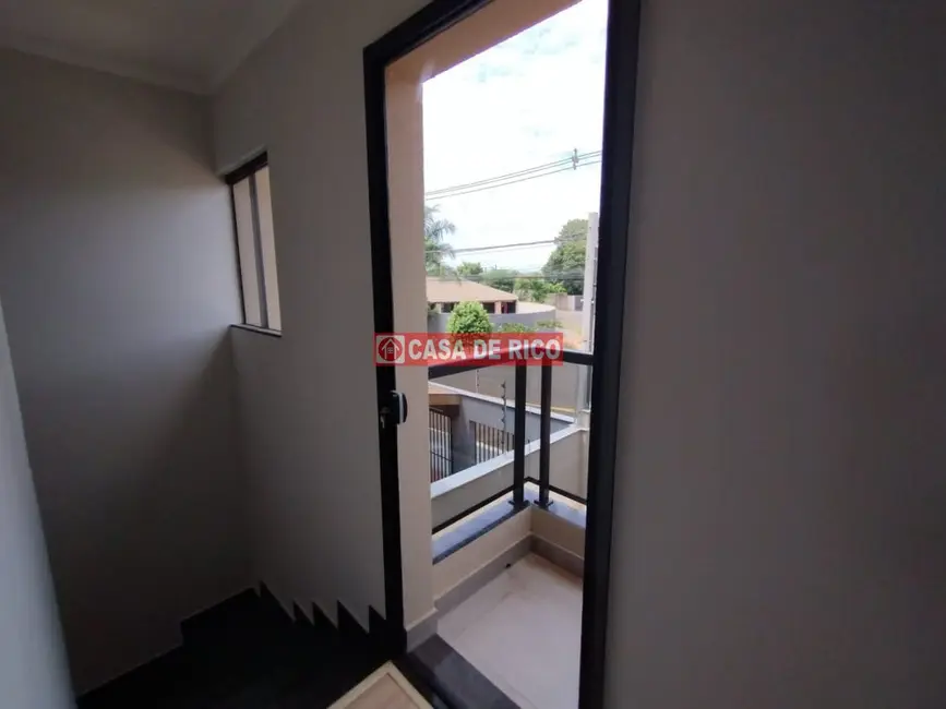 Sobrado com 3 quartos à venda, 95m2 em Jardim Portal dos Pioneiros, Londrina - PR - imagem 6 Foto 6 de Sobrado com 3 quartos à venda, 95m2 em Jardim Portal dos Pioneiros, Londrina - PR
