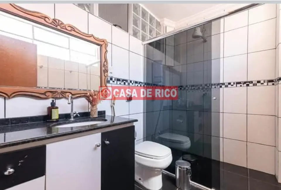 Apartamento com 3 quartos à venda, 160m2 em Centro, Londrina - PR - imagem 5 Foto 5 de Apartamento com 3 quartos à venda, 160m2 em Centro, Londrina - PR