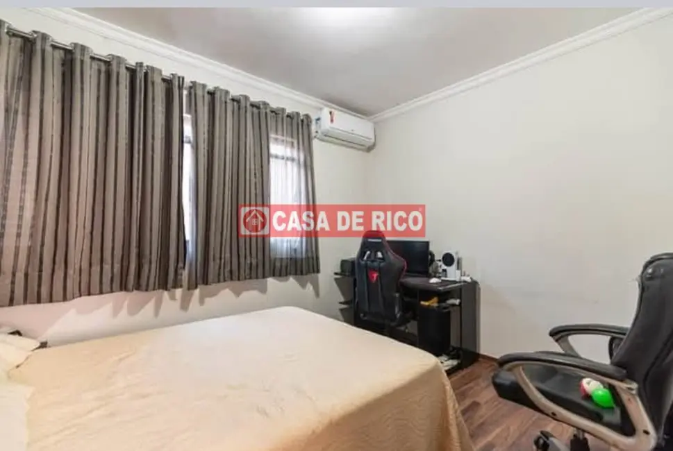 Apartamento com 3 quartos à venda, 160m2 em Centro, Londrina - PR - imagem 7 Foto 7 de Apartamento com 3 quartos à venda, 160m2 em Centro, Londrina - PR