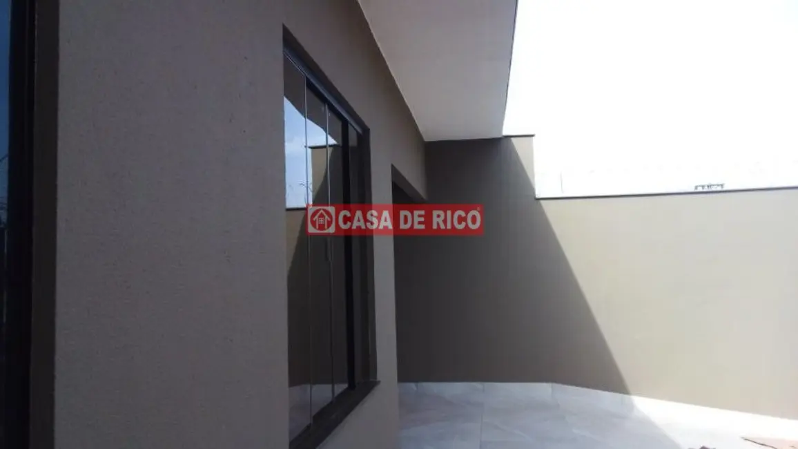 Casa com 3 quartos à venda, 96m2 em Residencial Quadra Norte, Londrina - PR - imagem 2 Foto 2 de Casa com 3 quartos à venda, 96m2 em Residencial Quadra Norte, Londrina - PR