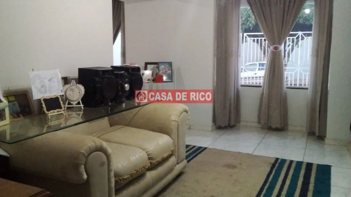 Casa com 4 quartos à venda, 112m2 em Residencial Quadra Norte, Londrina - PR - imagem 5 Foto 5 de Casa com 4 quartos à venda, 112m2 em Residencial Quadra Norte, Londrina - PR