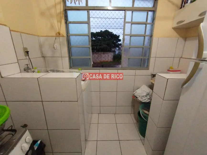 Apartamento com 2 quartos à venda, 286m2 em Residencial Professora Madalena Cardoso, Londrina - PR - imagem 3 Foto 3 de Apartamento com 2 quartos à venda, 286m2 em Residencial Professora Madalena Cardoso, Londrina - PR