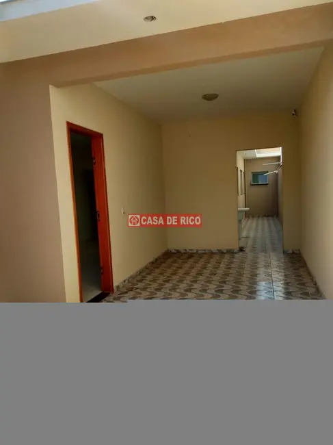 Foto 6 de Casa com 3 quartos à venda, 90m2 em Cambe - PR
