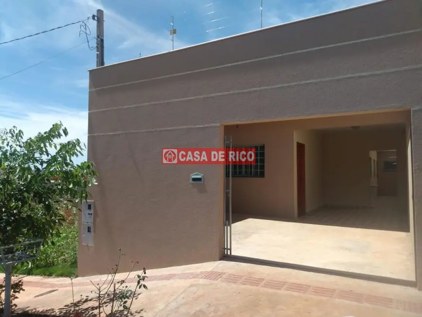 Foto 5 de Casa com 3 quartos à venda, 90m2 em Cambe - PR