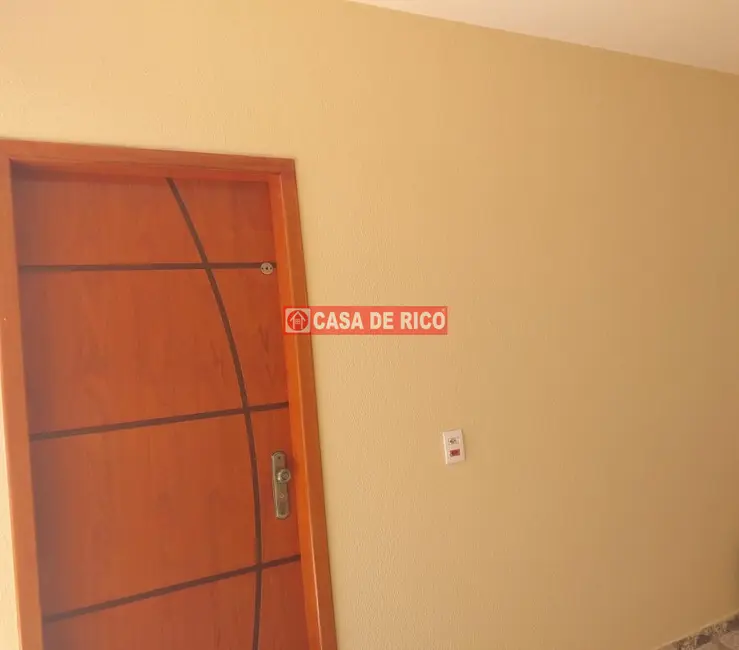 Foto 8 de Casa com 3 quartos à venda, 90m2 em Cambe - PR