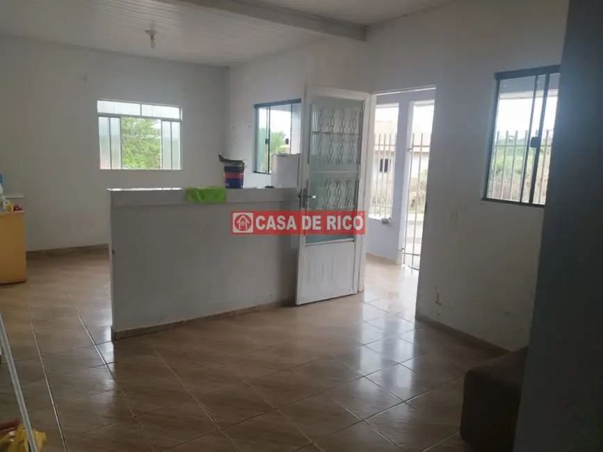 Foto 1 de Casa com 2 quartos à venda, 90m2 em Centro, Figueira - PR