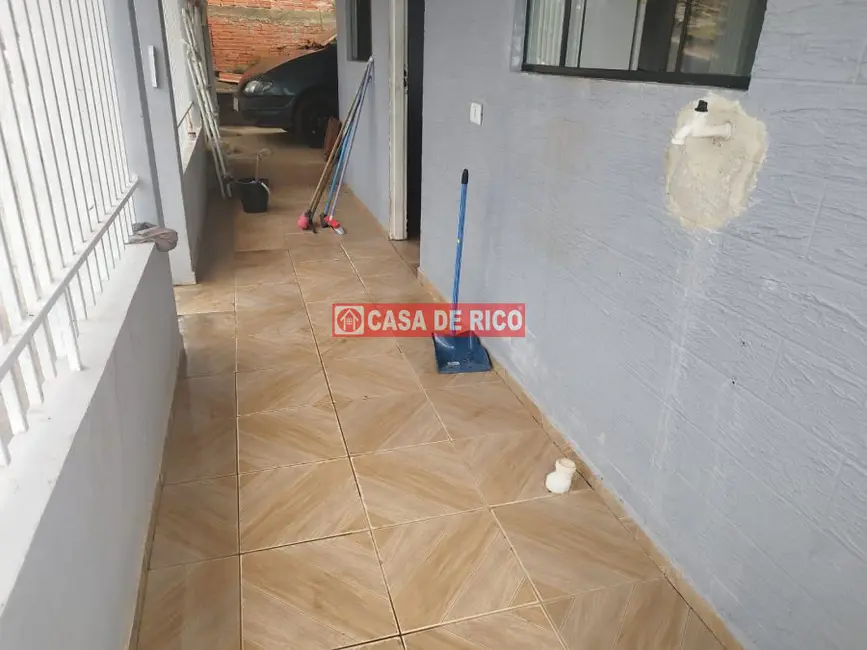 Foto 5 de Casa com 2 quartos à venda, 90m2 em Centro, Figueira - PR