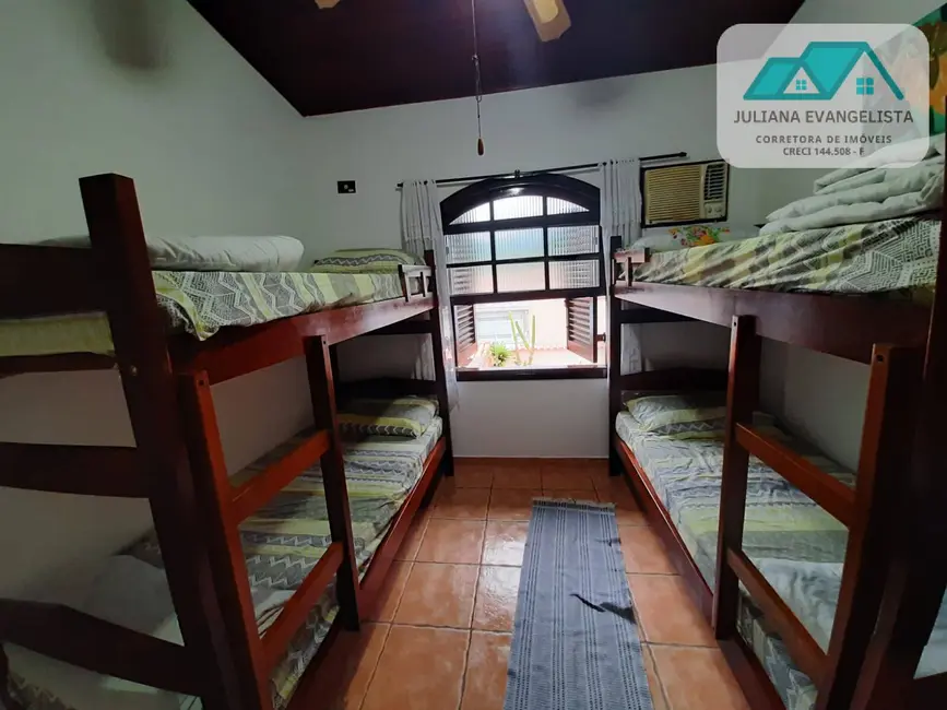 Foto 8 de Casa com 3 quartos à venda, 360m2 em Indaiá, Caraguatatuba - SP