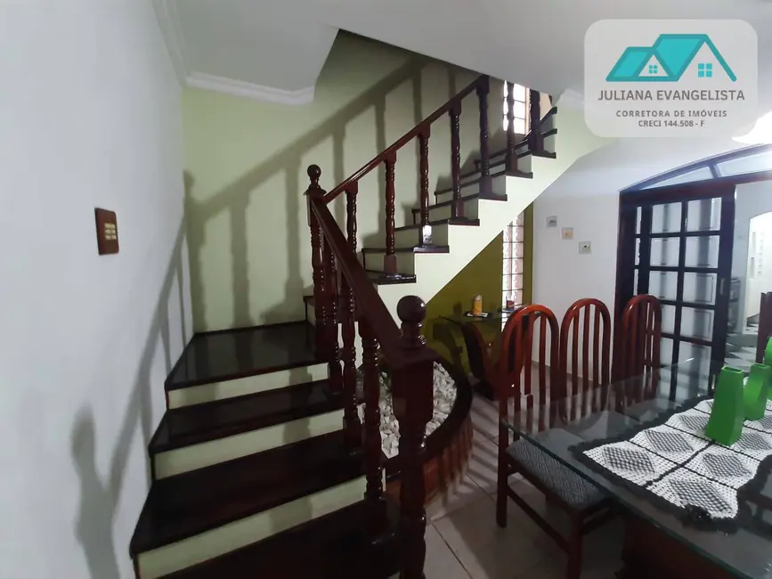 Foto 6 de Casa com 3 quartos à venda, 360m2 em Indaiá, Caraguatatuba - SP