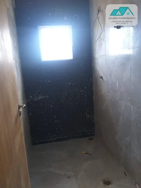 Casa com 2 quartos à venda, 250m2 em Balneário dos Golfinhos, Caraguatatuba - SP - imagem 8 Foto 8 de Casa com 2 quartos à venda, 250m2 em Balneário dos Golfinhos, Caraguatatuba - SP