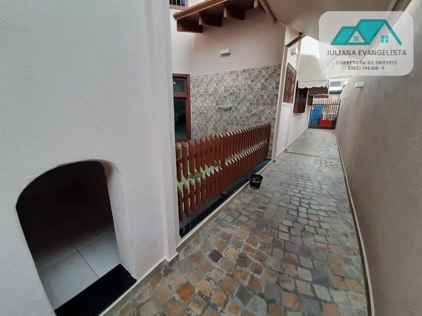 Foto 8 de Casa com 4 quartos à venda, 450m2 em Indaiá, Caraguatatuba - SP