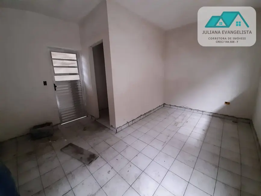 Casa à venda e para alugar, 300m2 em Centro, Caraguatatuba - SP - imagem 7 Foto 7 de Casa à venda e para alugar, 300m2 em Centro, Caraguatatuba - SP