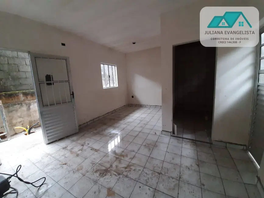 Casa à venda e para alugar, 300m2 em Centro, Caraguatatuba - SP - imagem 5 Foto 5 de Casa à venda e para alugar, 300m2 em Centro, Caraguatatuba - SP