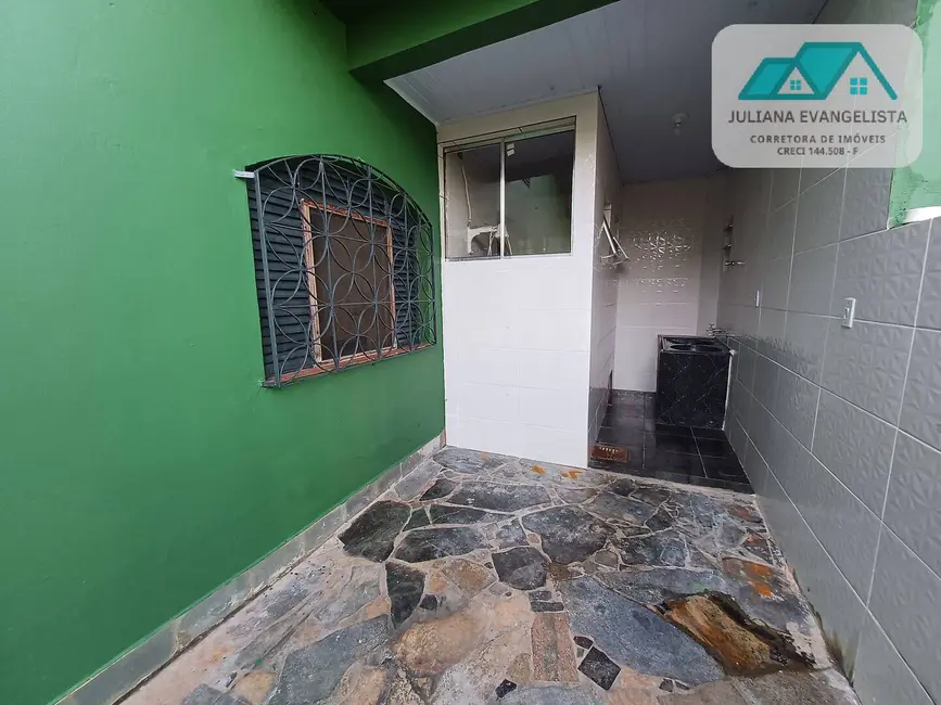 Foto 2 de Casa com 3 quartos à venda, 330m2 em Martim de Sá, Caraguatatuba - SP