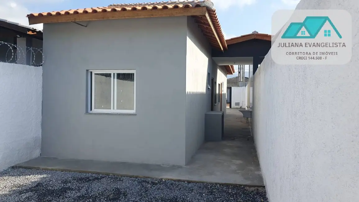 Foto 3 de Casa com 2 quartos à venda, 180m2 em Balneário dos Golfinhos, Caraguatatuba - SP