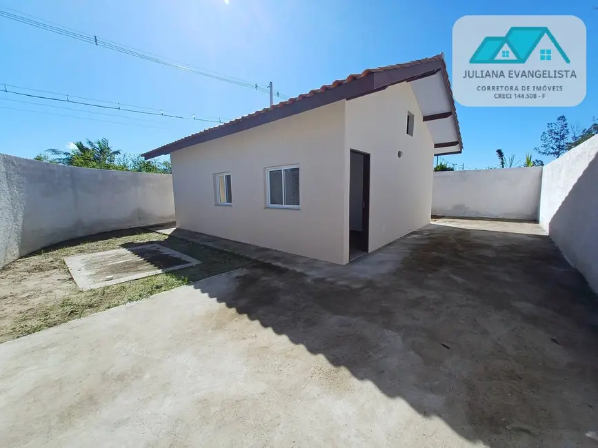 Foto 2 de Casa com 2 quartos à venda, 180m2 em Pontal de Santa Marina, Caraguatatuba - SP