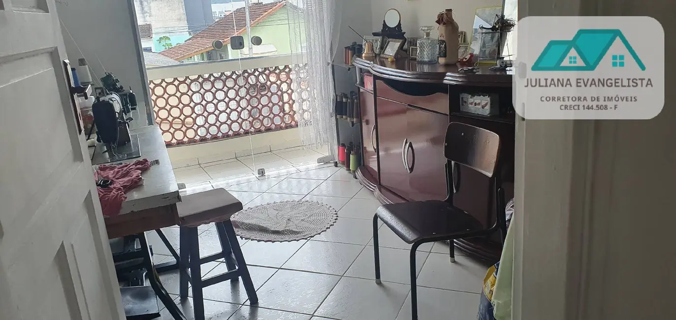 Sobrado com 3 quartos à venda, 291m2 em Centro, Caraguatatuba - SP - imagem 2 Foto 2 de Sobrado com 3 quartos à venda, 291m2 em Centro, Caraguatatuba - SP