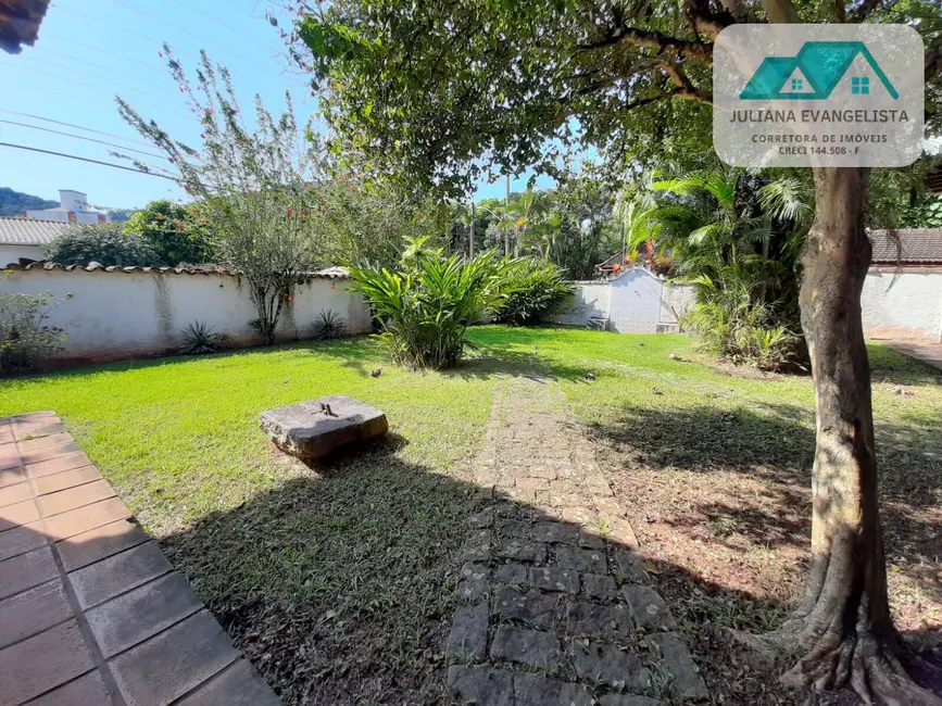 Foto 3 de Casa com 5 quartos à venda, 720m2 em Martim de Sá, Caraguatatuba - SP