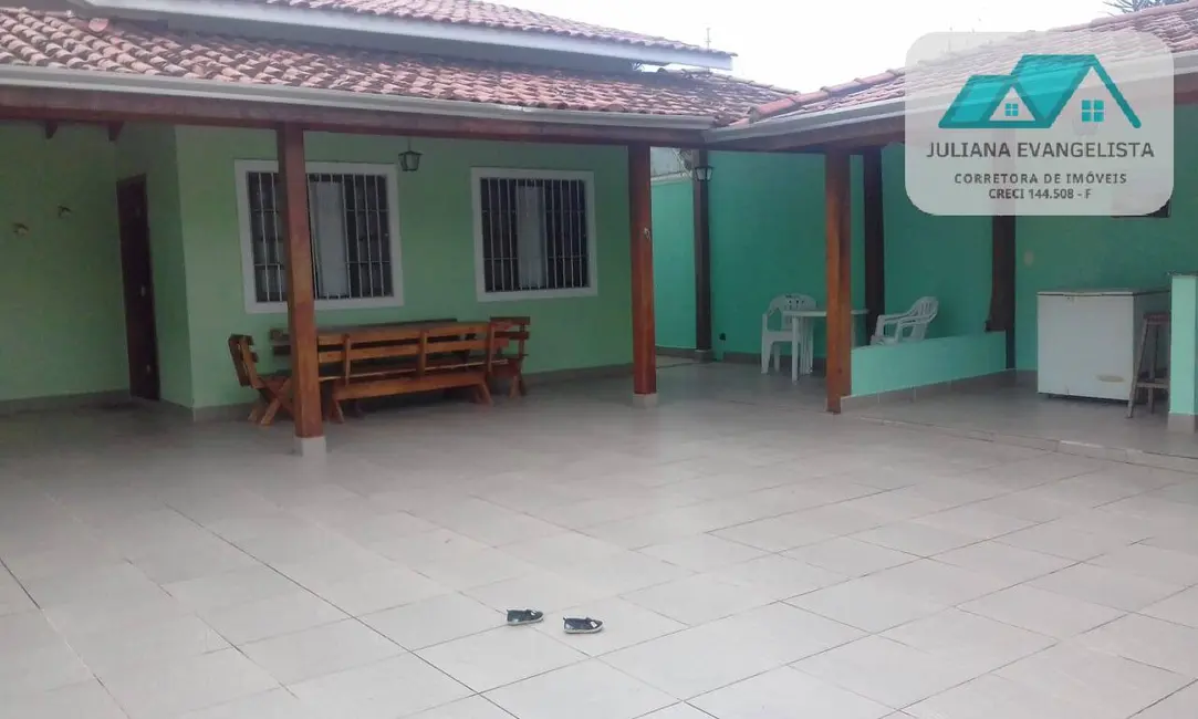 Casa com 3 quartos à venda, 300m2 em Martim de Sá, Caraguatatuba - SP - imagem 3 Foto 3 de Casa com 3 quartos à venda, 300m2 em Martim de Sá, Caraguatatuba - SP