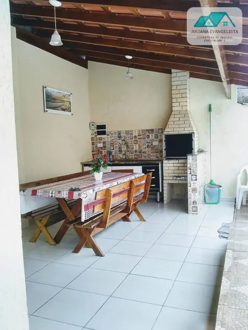 Casa com 3 quartos à venda, 300m2 em Martim de Sá, Caraguatatuba - SP - imagem 5 Foto 5 de Casa com 3 quartos à venda, 300m2 em Martim de Sá, Caraguatatuba - SP
