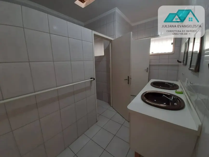 Casa com 3 quartos à venda, 313m2 em Martim de Sá, Caraguatatuba - SP - imagem 5 Foto 5 de Casa com 3 quartos à venda, 313m2 em Martim de Sá, Caraguatatuba - SP