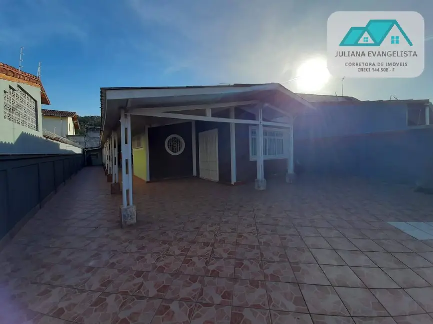 Foto 2 de Casa com 3 quartos à venda, 313m2 em Martim de Sá, Caraguatatuba - SP
