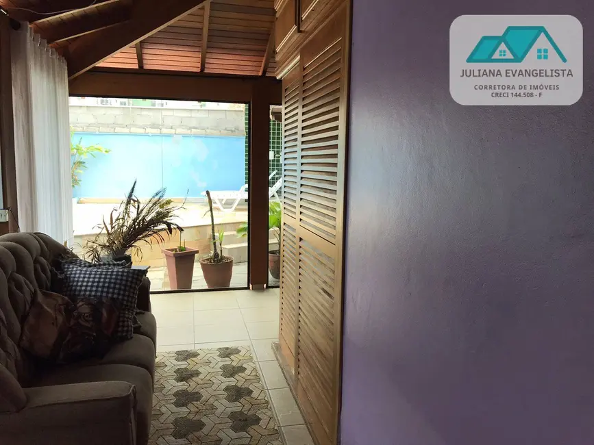 Casa com 4 quartos à venda, 414m2 em Prainha, Caraguatatuba - SP - imagem 6 Foto 6 de Casa com 4 quartos à venda, 414m2 em Prainha, Caraguatatuba - SP