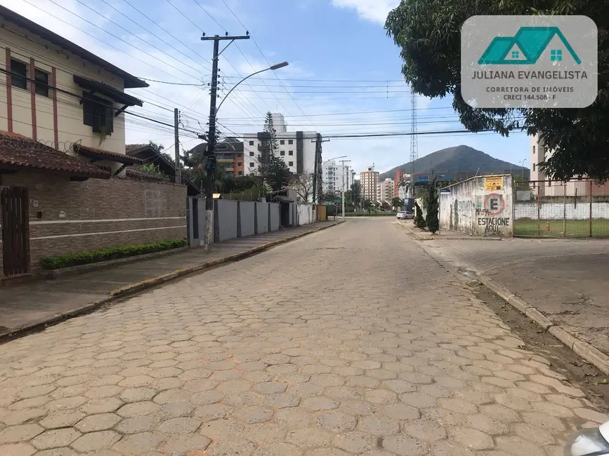 Foto 2 de Casa com 4 quartos à venda, 414m2 em Prainha, Caraguatatuba - SP