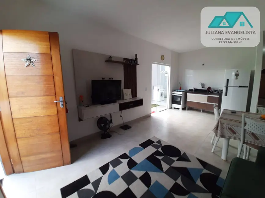Foto 1 de Casa com 2 quartos à venda e para alugar, 160m2 em Balneário Mar Azul, Caraguatatuba - SP