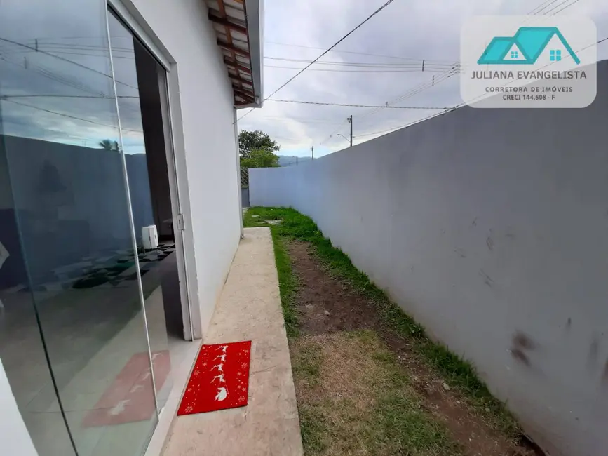 Foto 2 de Casa com 2 quartos à venda e para alugar, 160m2 em Balneário Mar Azul, Caraguatatuba - SP