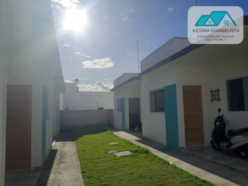 Foto 2 de Casa com 2 quartos para alugar, 126m2 em Balneário Mar Azul, Caraguatatuba - SP