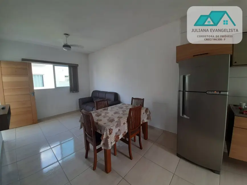 Foto 1 de Casa com 2 quartos para alugar, 126m2 em Balneário Mar Azul, Caraguatatuba - SP