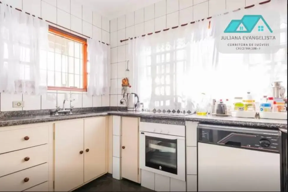 Casa com 3 quartos à venda, 300m2 em Martim de Sá, Caraguatatuba - SP - imagem 5 Foto 5 de Casa com 3 quartos à venda, 300m2 em Martim de Sá, Caraguatatuba - SP