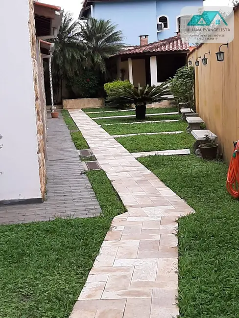 Foto 15 de Casa à venda em Sumaré, Caraguatatuba - SP