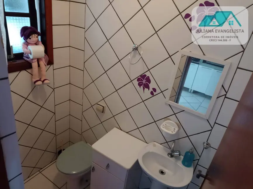 Foto 10 de Casa à venda em Sumaré, Caraguatatuba - SP