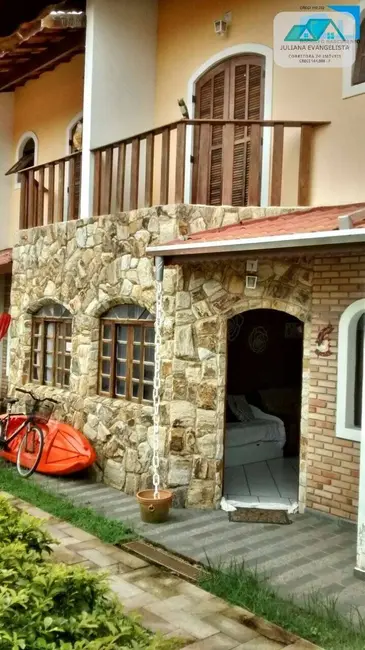 Foto 18 de Casa à venda em Sumaré, Caraguatatuba - SP