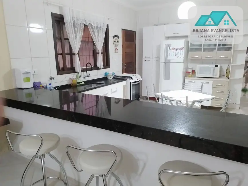 Foto 5 de Casa com 2 quartos à venda, 245m2 em Jardim das Gaivotas, Caraguatatuba - SP