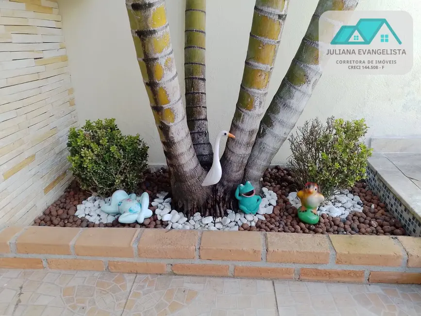 Foto 7 de Casa com 2 quartos à venda, 245m2 em Jardim das Gaivotas, Caraguatatuba - SP