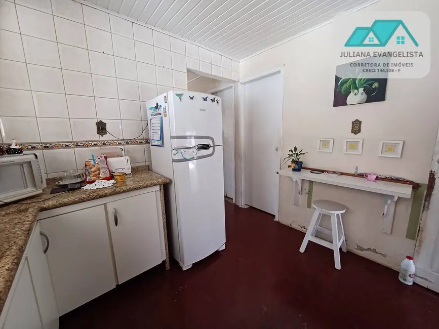 Foto 4 de Casa com 6 quartos à venda, 532m2 em Sumaré, Caraguatatuba - SP