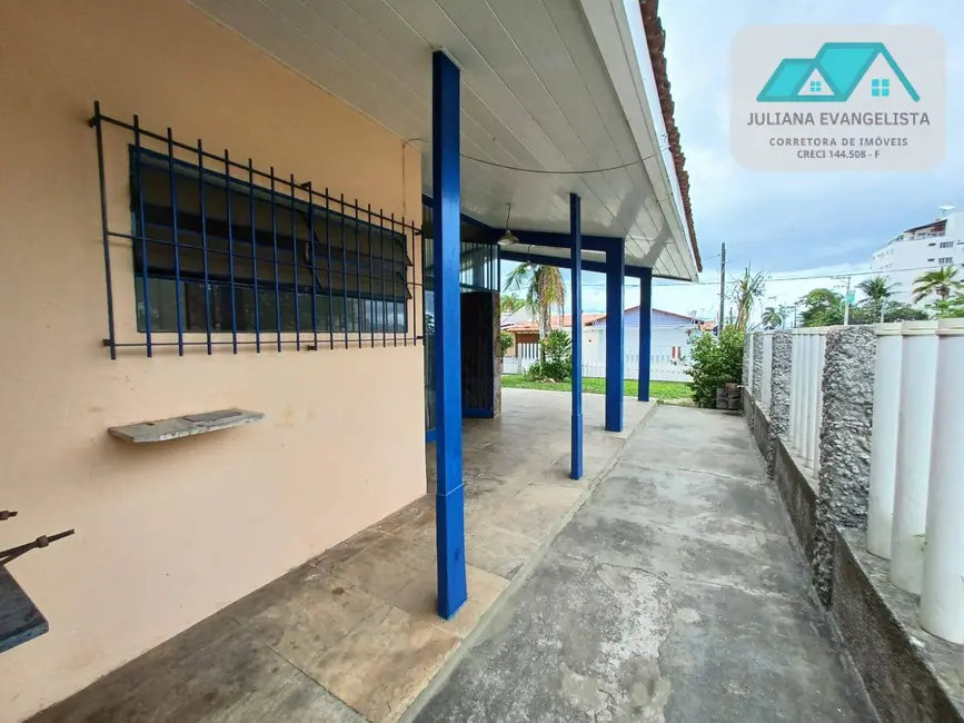 Foto 3 de Casa com 3 quartos para alugar, 400m2 em Martim de Sá, Caraguatatuba - SP