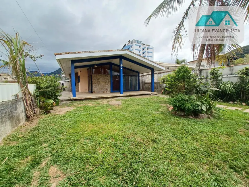 Foto 1 de Casa com 3 quartos para alugar, 400m2 em Martim de Sá, Caraguatatuba - SP