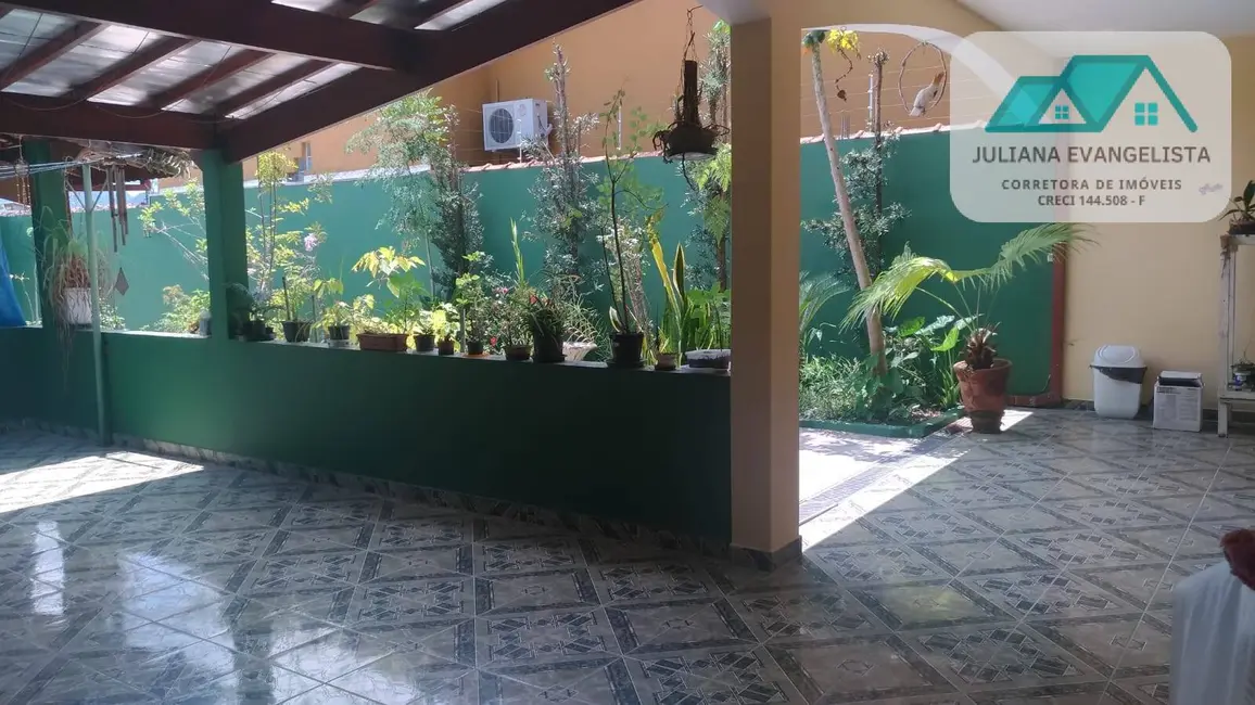 Foto 2 de Casa com 2 quartos à venda, 300m2 em Jardim Joamar, Caraguatatuba - SP