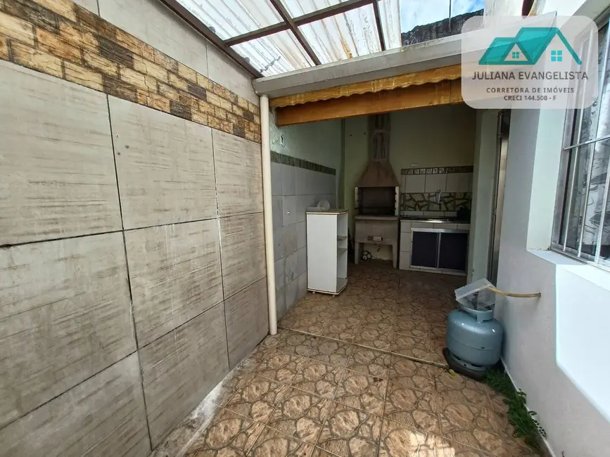 Foto 2 de Casa com 2 quartos para alugar em Prainha, Caraguatatuba - SP