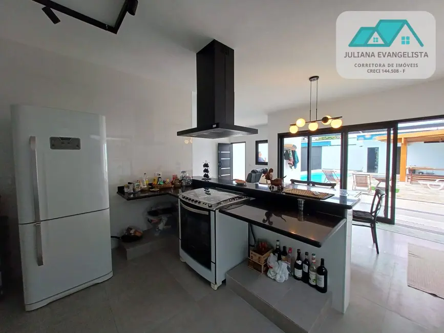 Foto 9 de Casa para alugar em Martim de Sá, Caraguatatuba - SP