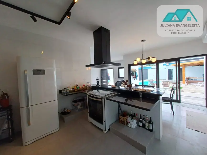 Foto 11 de Casa para alugar em Martim de Sá, Caraguatatuba - SP